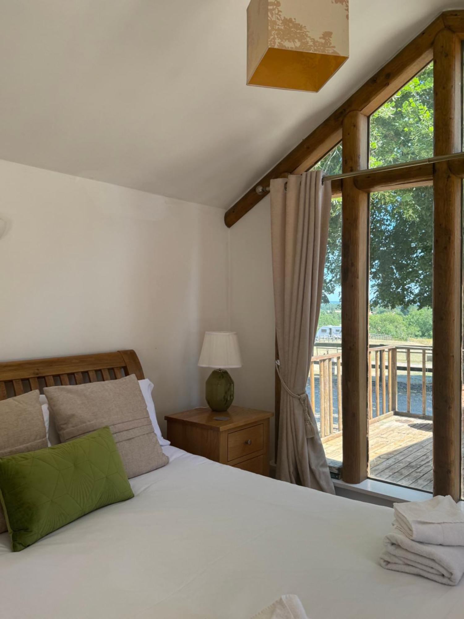 Stable 2 Bedrooms *